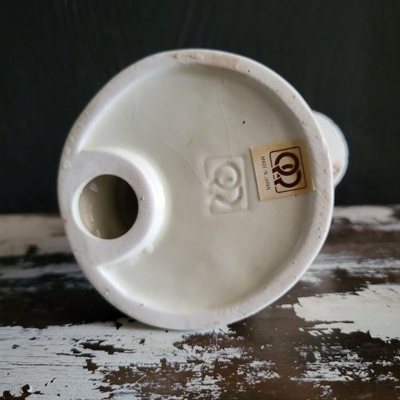 Vintage QQ Ceramic White Elephant Holding Barrel with Trunk, Elephant FIgurine - Picture 6 of 8